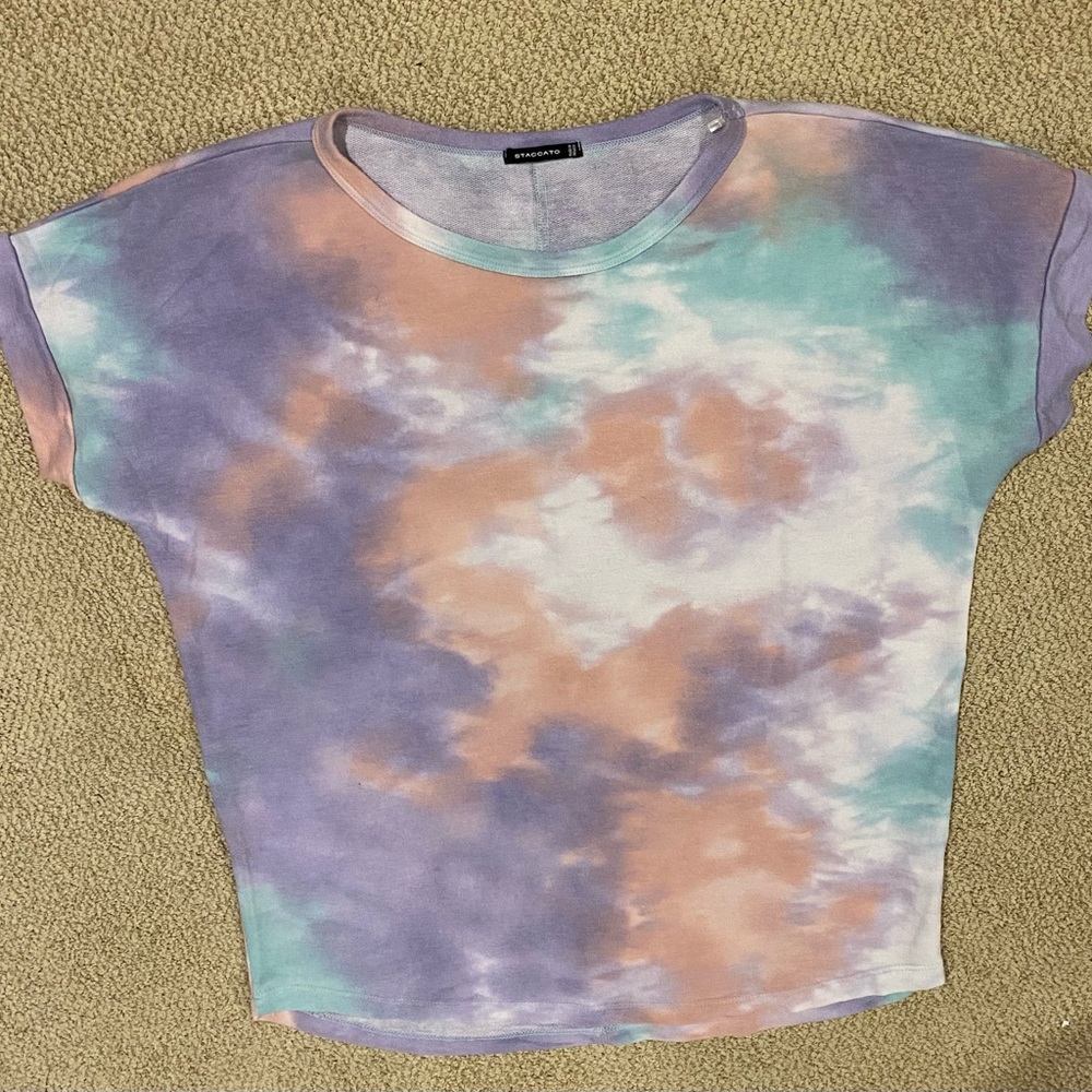 Multicolored short sleeved shirt